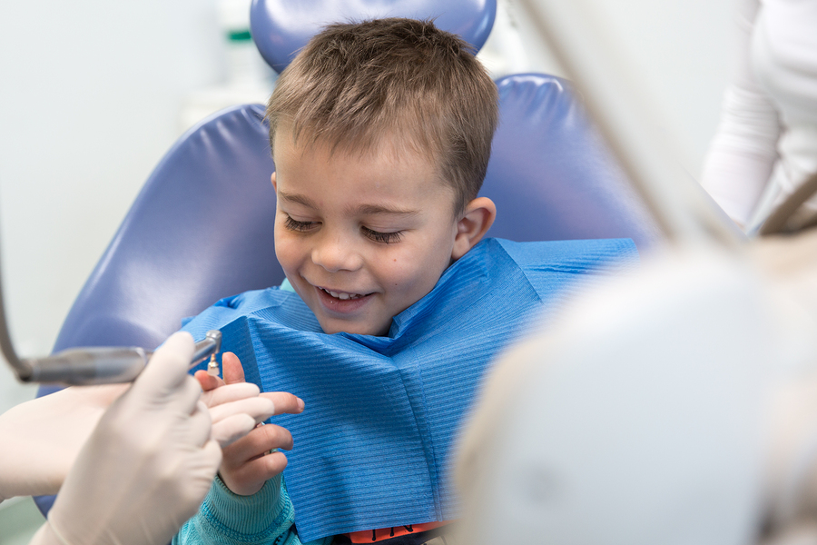 Obturer une dent primaire-Clinique dentaire Famili-Dent à Granby, Plessisville et Sorel-Tracy 2